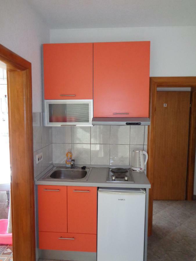 Rados Apartment *